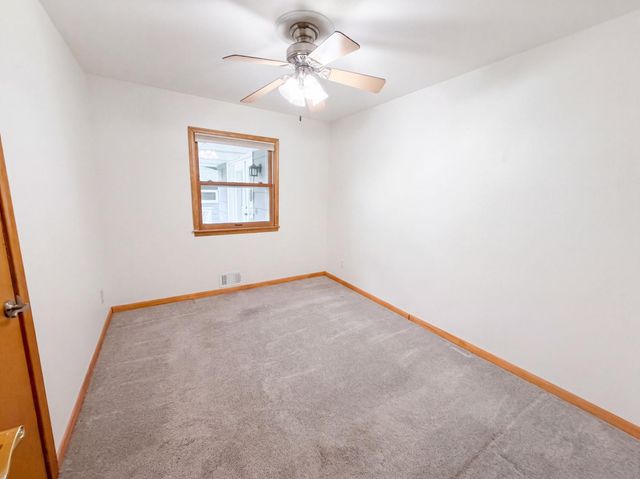 6280 6th Street NE, Fridley, MN 55432
