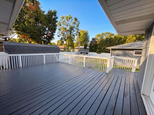 6280 6th Street NE, Fridley, MN 55432