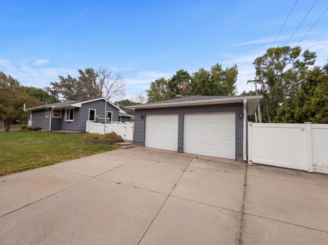 6280 6th Street NE, Fridley, MN 55432