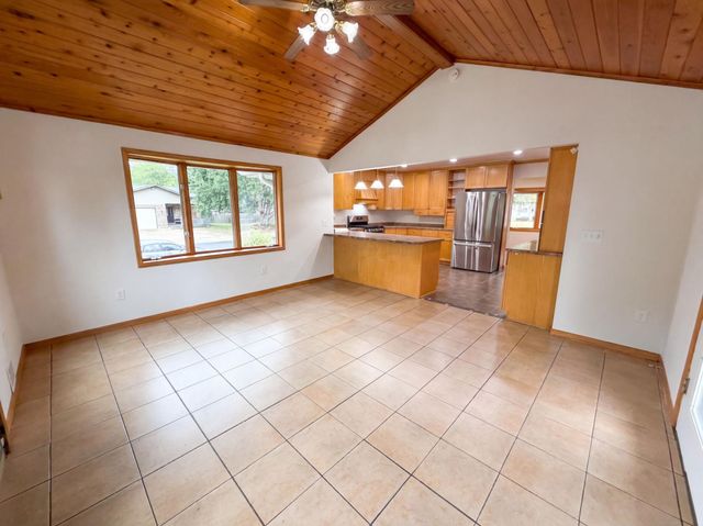 6280 6th Street NE, Fridley, MN 55432