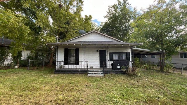 110 W Oak Street, Rossville, GA 30741