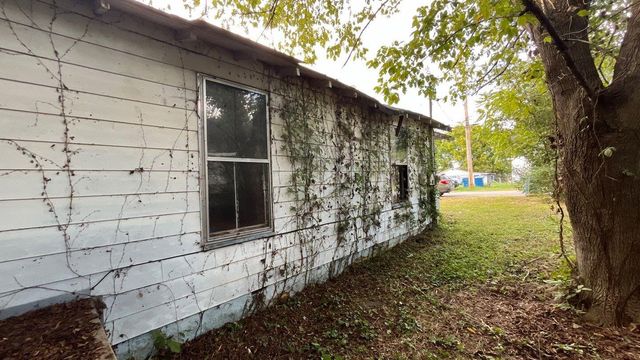 110 W Oak Street, Rossville, GA 30741