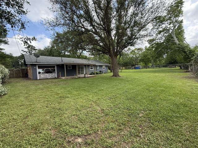 1902 Trinity Street, League City, TX 77573