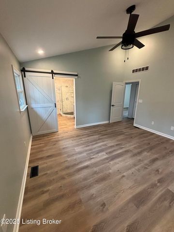 1803 Hawk Hill Rd, La Grange, KY 40031