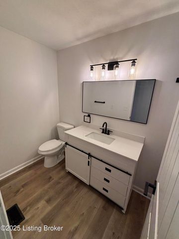 1803 Hawk Hill Rd, La Grange, KY 40031