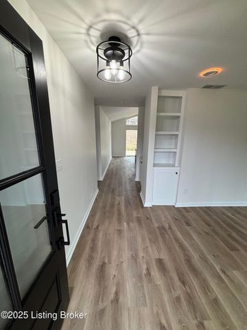 1803 Hawk Hill Rd, La Grange, KY 40031