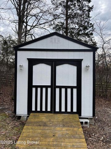 1803 Hawk Hill Rd, La Grange, KY 40031