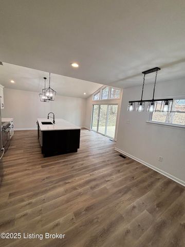 1803 Hawk Hill Rd, La Grange, KY 40031