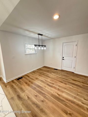 1803 Hawk Hill Rd, La Grange, KY 40031