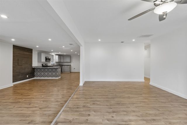2519 Maverick Avenue, Dallas, TX 75228