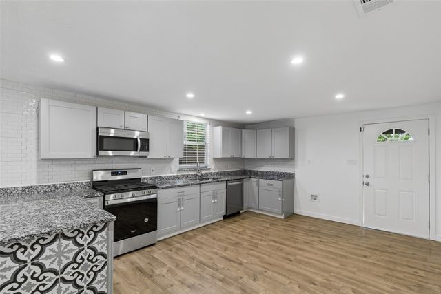 2519 Maverick Avenue, Dallas, TX 75228