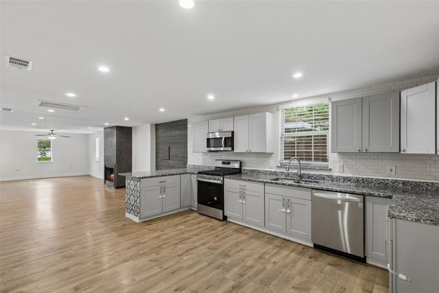 2519 Maverick Avenue, Dallas, TX 75228