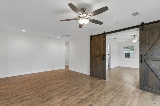 2519 Maverick Avenue, Dallas, TX 75228