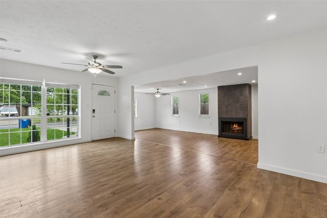 2519 Maverick Avenue, Dallas, TX 75228