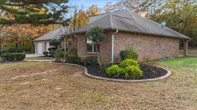105 Forest Ridge, Poteau, OK 74953