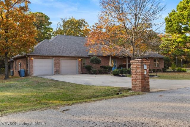 105 Forest Ridge, Poteau, OK 74953