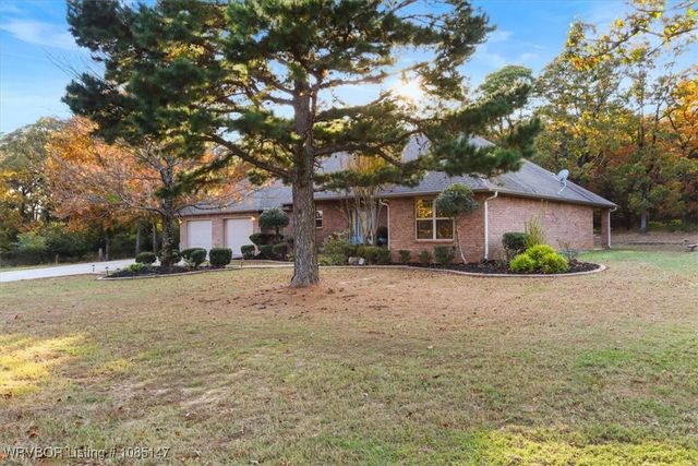 105 Forest Ridge, Poteau, OK 74953