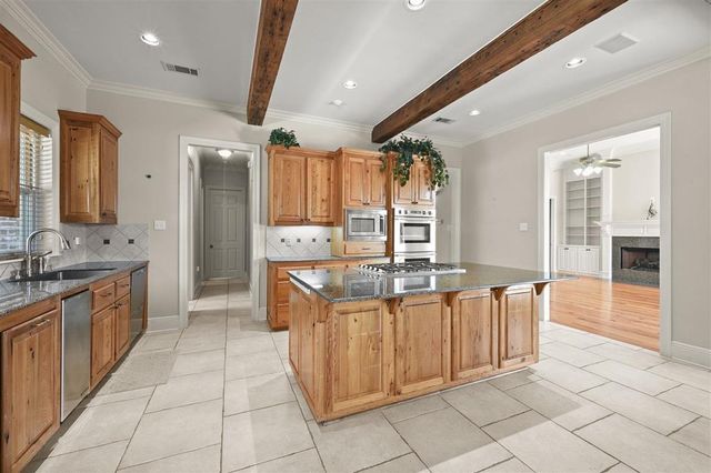19204 Bellerive Court, Baton Rouge, LA 70809