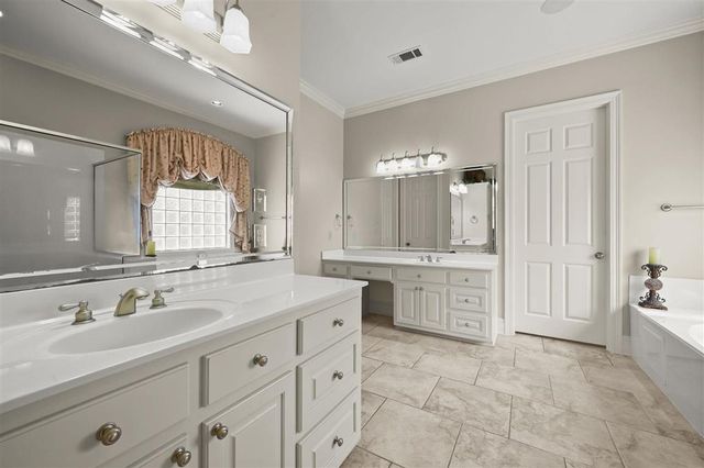 19204 Bellerive Court, Baton Rouge, LA 70809
