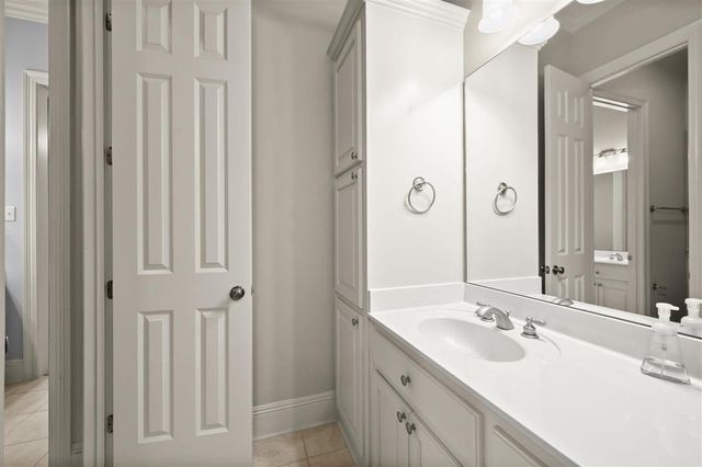 19204 Bellerive Court, Baton Rouge, LA 70809