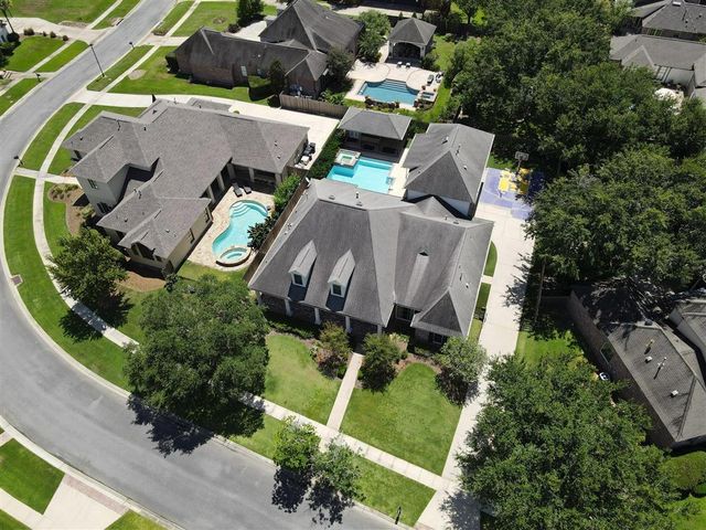 19204 Bellerive Court, Baton Rouge, LA 70809