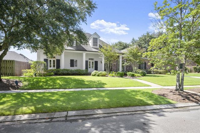 19204 Bellerive Court, Baton Rouge, LA 70809