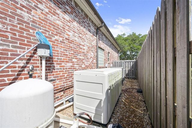 19204 Bellerive Court, Baton Rouge, LA 70809