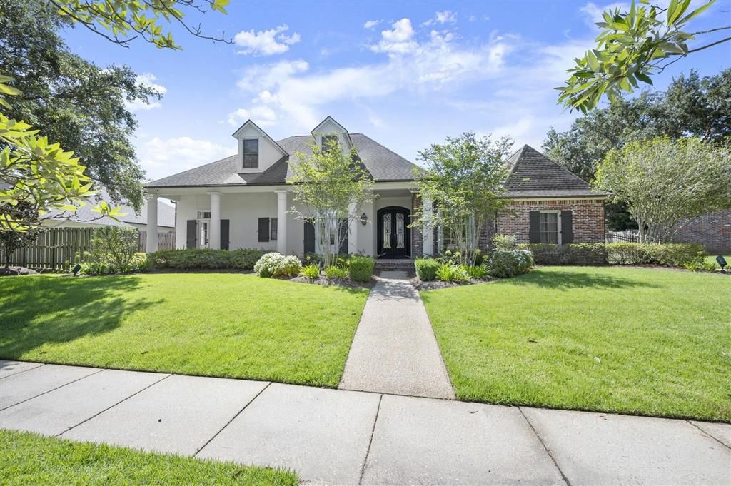 19204 Bellerive Court, Baton Rouge, LA 70809