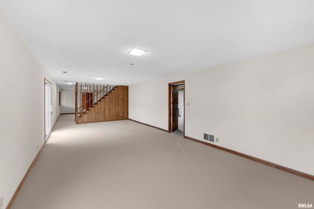 209 LAKE VIEW Court, Colona, IL 61241