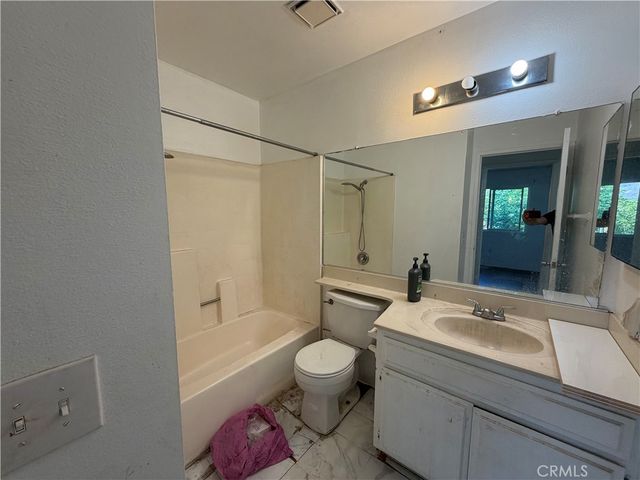 7556 Villa Ave, Highland, CA 92346