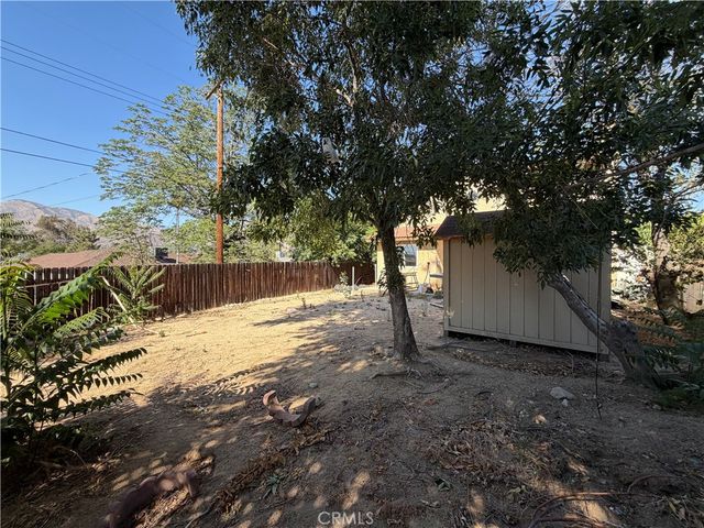 7556 Villa Ave, Highland, CA 92346