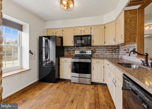 903 GINGER CT, Mount Laurel, NJ 08054