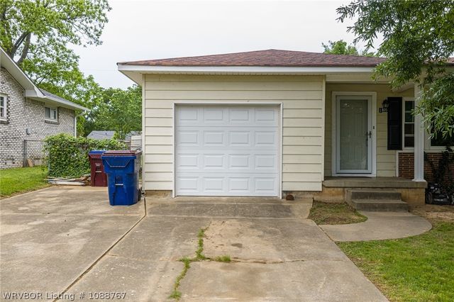 1805 Independence Street, Fort Smith, AR 72901