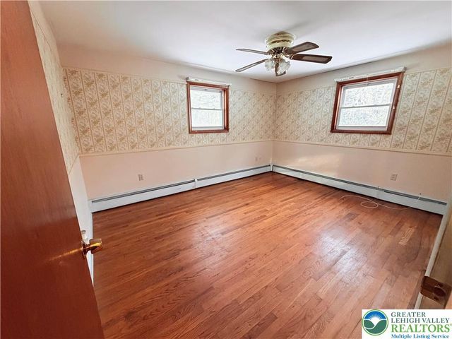 826 Whittier Drive, Allentown City, PA 18103