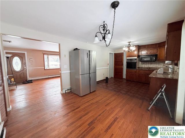 826 Whittier Drive, Allentown City, PA 18103