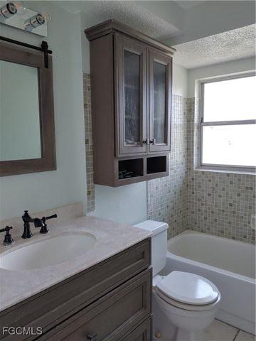 134 Connecticut AVE, Fort Myers, FL 33905