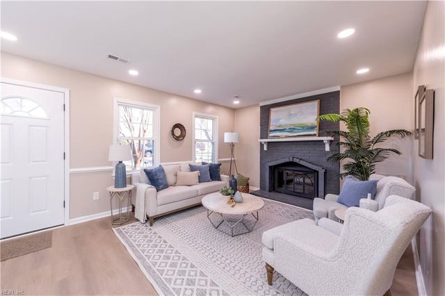 102 Phoenix CIR, Williamsburg, VA 23188