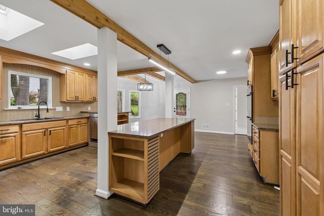 16202 EDGEWOOD DR, Dumfries, VA 22025