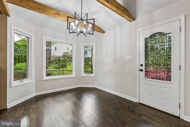 16202 EDGEWOOD DR, Dumfries, VA 22025