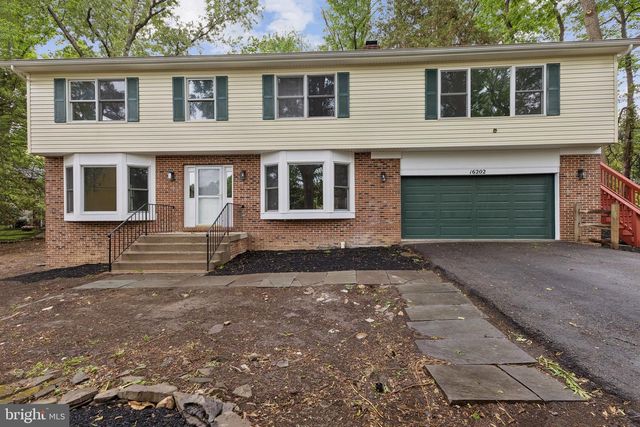 16202 EDGEWOOD DR, Dumfries, VA 22025