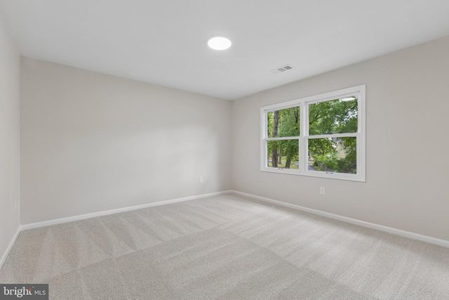 16202 EDGEWOOD DR, Dumfries, VA 22025