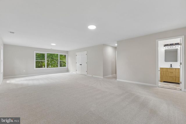 16202 EDGEWOOD DR, Dumfries, VA 22025