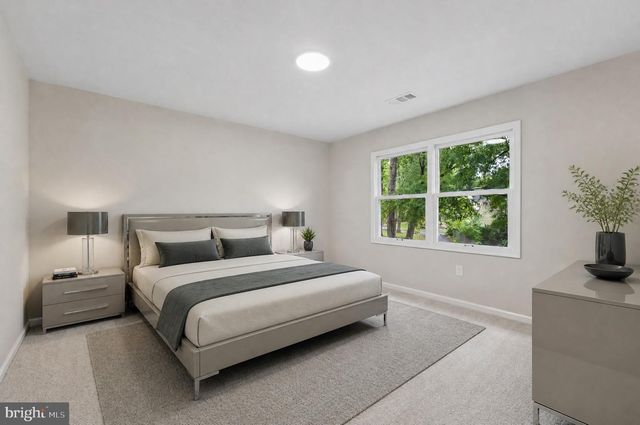 16202 EDGEWOOD DR, Dumfries, VA 22025