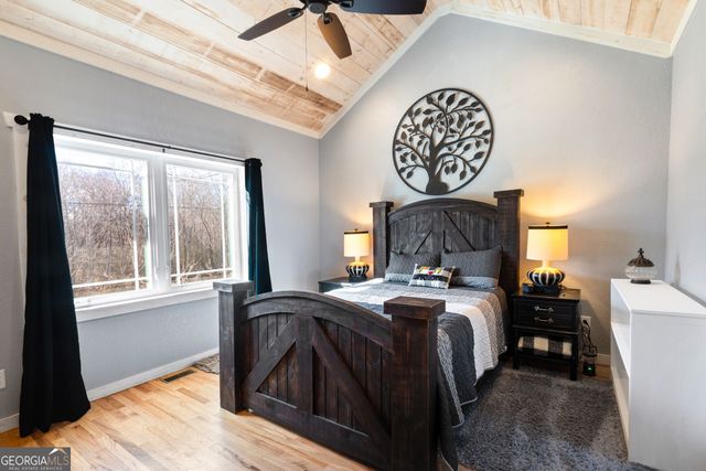 18 Shady Grove Lane, Blue Ridge, GA 30513