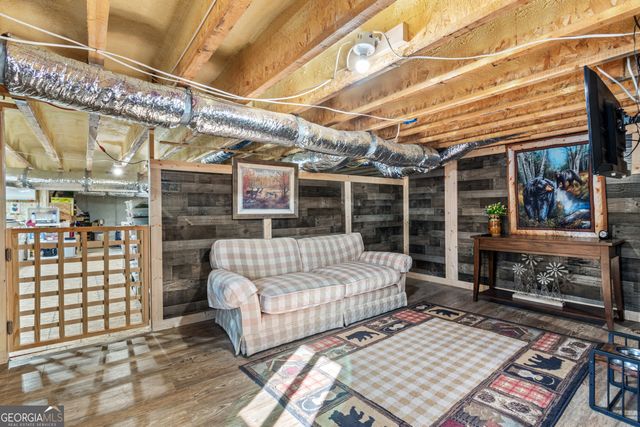 18 Shady Grove Lane, Blue Ridge, GA 30513