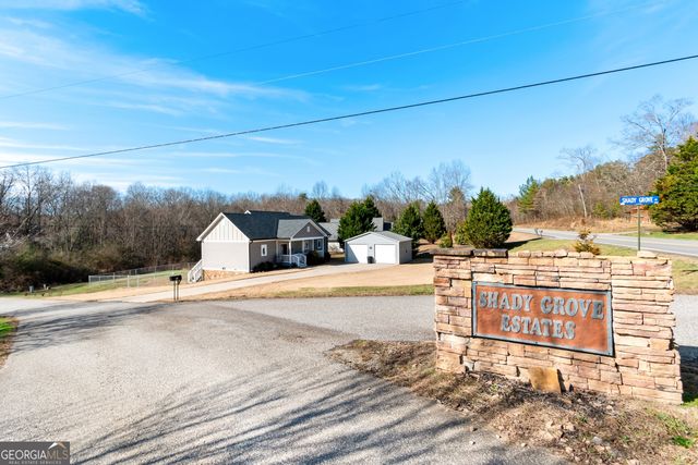 18 Shady Grove Lane, Blue Ridge, GA 30513