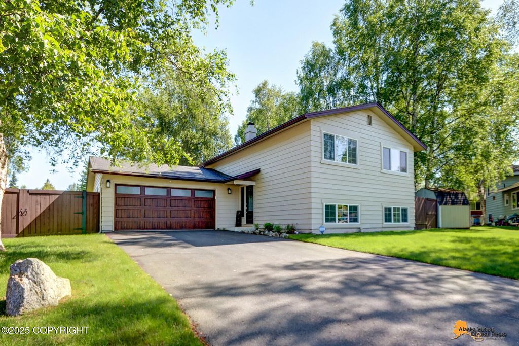 2309 Success Drive, Anchorage, AK 99504
