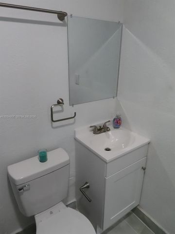 8571 NW 11th St REAR, Pembroke Pines, FL 33024