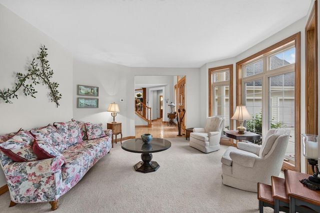 W162N7406 Tamarack TRAIL, Menomonee Falls, WI 53051