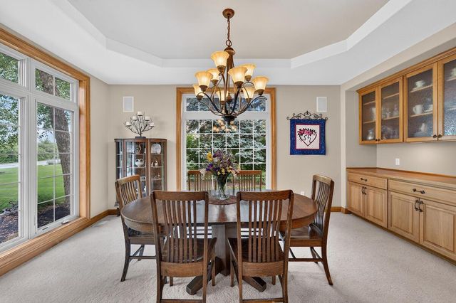 W162N7406 Tamarack TRAIL, Menomonee Falls, WI 53051